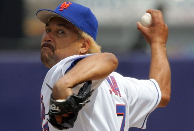NEW YORK - MAY 07:  Jose Lima #17 of the New York Mets delivers a pitch against the Atlanta Braves on May 7, 2006 at Shea Stadium in the Flushing neighborhood of the Queens borough of New York City. The Braves defeated the Mets 13-3.  (Photo by Jim McIsaac/Getty Images)