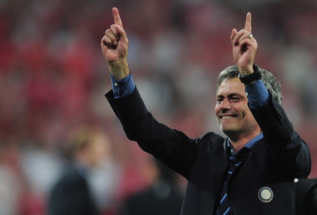 MADRID, SPAIN - MAY 22:  Jose Mourinho coach of Inter Milan celebrates victory after the UEFA Champions League Final match between FC Bayern Muenchen and Inter Milan at the Estadio Santiago Bernabeu on May 22, 2010 in Madrid, Spain.  (Photo by Shaun Botterill/Getty Images)