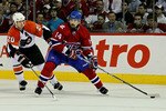 MONTREAL, QC - MAY 22:  Chris Pronger #20 of the Philadelphia Flyers defends against Tomas Plekanec #14 of the Montreal Canadiens in Game 4 of the Eastern Conference Finals during the 2010 NHL Stanley Cup Playoffs at Bell Centre on May 22, 2010 in Montreal, Canada.  (Photo by Jim McIsaac/Getty Images)