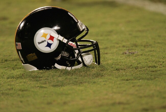 MIAMI - SEPTEMBER 26:  A Pittsburgh Steelers helmet is on the field during the game against the Miami Dolphins at Pro Player Stadium on September 26, 2004 in Miami, Florida. The Steelers won 13-3. (Photo by Eliot J. Schechter/Getty Images)