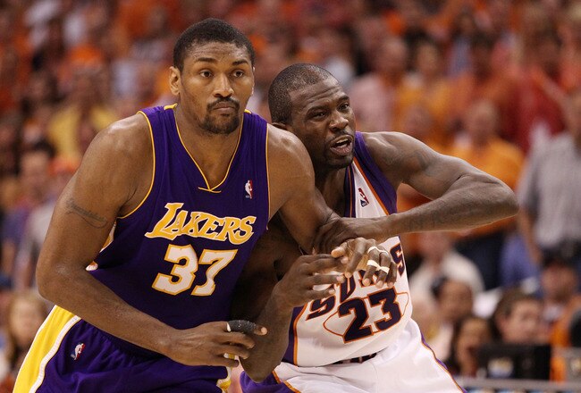 PHOENIX - MAY 25:  Jason Richardson #23 of the Phoenix Suns fights for position with Ron Artest #37 of the Los Angeles Lakers in the fourth quarter of Game Four of the Western Conference Finals during the 2010 NBA Playoffs at US Airways Center on May 25, 2010 in Phoenix, Arizona. NOTE TO USER: User expressly acknowledges and agrees that, by downloading and/or using this Photograph, user is consenting to the terms and conditions of the Getty Images License Agreement.  (Photo by Christian Petersen/Getty Images)