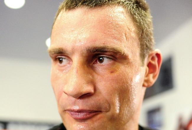 LOS ANGELES, CA - SEPTEMBER 02:  Vitali Klitschko takes a break while training at the Pound4Pound gym on September 2, 2009 in Los Angeles, California.  (Photo by Jacob de Golish/Getty Images)