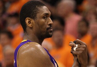 http://cdn.bleacherreport.net/images_root/images/photos/000/962/912/101274068_crop_340x234.jpg?1275321381