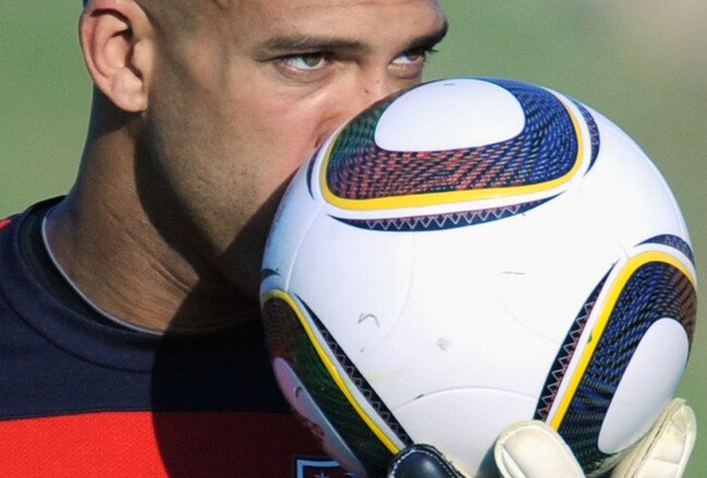 PRETORIA, SOUTH AFRICA - JUNE 03:  Tim Howard goalkeeper of US national soccer team holds the new World Cup ball during training session at Pilditch Stadium on June 3, 2010 in Pretoria, South Africa. US will face England in their 2010 World Cup opener on June 12.  (Photo by Kevork Djansezian/Getty Images)