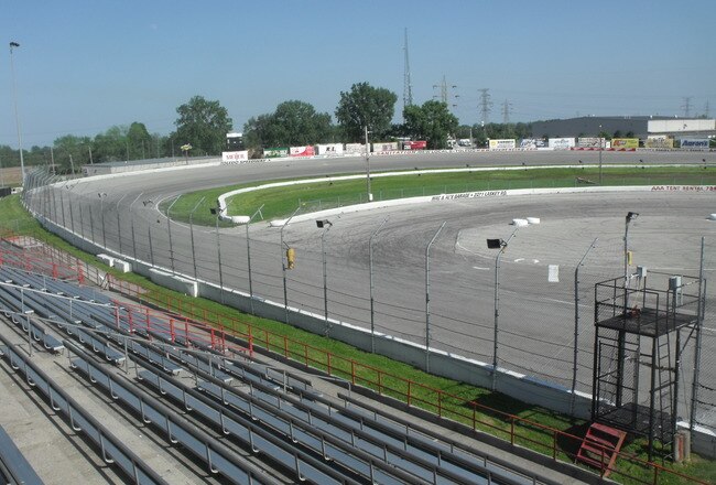 2010menards200attoledospeedway345_crop_650x440