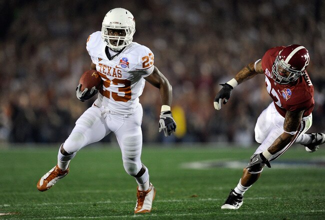 PASADENA, CA - JANUARY 07:  Tre' Newton #23 of the Texas Longhorns runs with the ball against the Alabama Crimson Tide during the Citi BCS National Championship game at the Rose Bowl on January 7, 2010 in Pasadena, California.  (Photo by Kevork Djansezian/Getty Images)