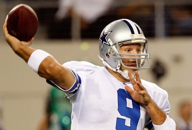 ARLINGTON, TX - JANUARY 03:  Quarterback Tony Romo #9 of the Dallas Cowboys at Cowboys Stadium on January 3, 2010 in Arlington, Texas.  (Photo by Ronald Martinez/Getty Images)