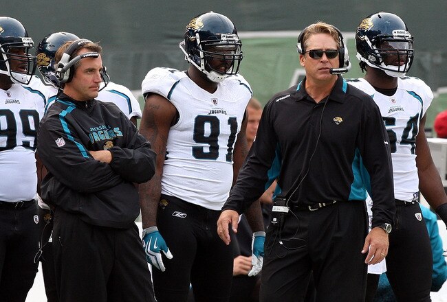 EAST RUTHERFORD, NJ - NOVEMBER 15:  Head coach Jack Del Rio (2nd R) of the Jacksonville Jaguars looks on against the New York Jets on November 15, 2009 at Giants Stadium in East Rutherford, New Jersey.  (Photo by Jim McIsaac/Getty Images)