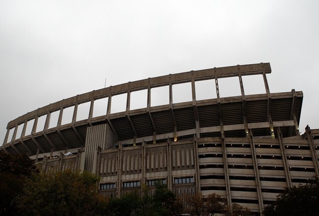 AUSTIN, TX - NOVEMBER 21:  An exterior view of Darrell K Royal-Texas Memorial Stadium on November 21, 2009 in Austin, Texas.  (Photo by Ronald Martinez/Getty Images)