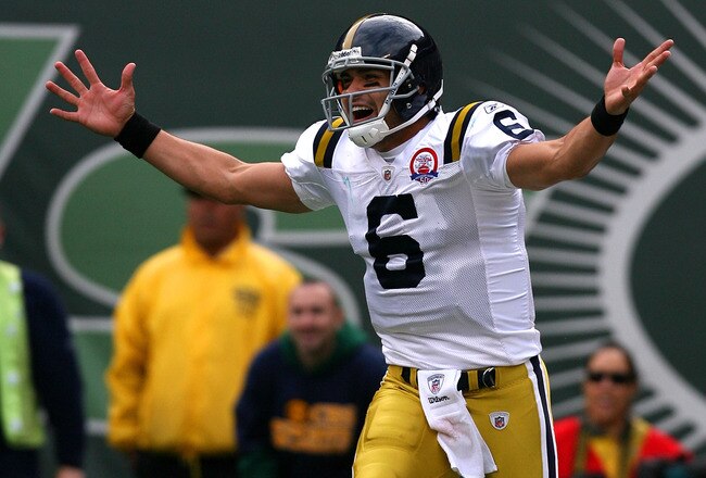 EAST RUTHERFORD, NJ - NOVEMBER 01:  Mark Sanchez #6 of the New York Jets celebrates a touchdown against the Miami Dolphins at Giants Stadium on November 1, 2009 in East Rutherford, New Jersey. The Dolphins defeated the Jets 30-25.  (Photo by Chris Trotman/Getty Images)