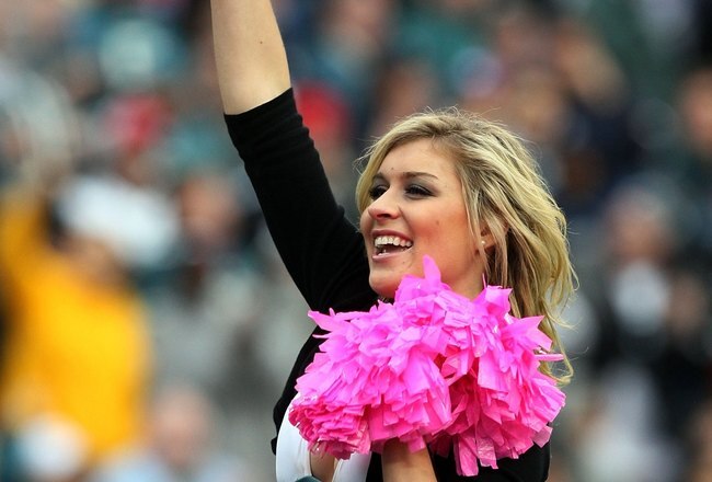 PHILADELPHIA - NOVEMBER 01:  A cheerleader of the Philadelphia Eagles performs during a time out against the New York Giants on November 1, 2009 at Lincoln Financial Field in Philadelphia, Pennsylvania.  (Photo by Jim McIsaac/Getty Images)