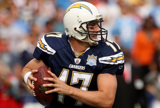 SAN DIEGO - DECEMBER 20:  Quarterback Philip Rivers #17 of the San Diego Chargers throws a pass against the Cincinnati Bengals on December 20, 2009 at Qualcomm Stadium in San Diego, California.  (Photo by Stephen Dunn/Getty Images)
