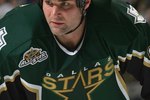 DALLAS - DECEMBER 14:  Eric Lindros #88 of the Dallas Stars looks on against the New York Rangers at American Airlines Center on December 14, 2006 in Dallas, Texas. The Rangers won 5-2. (Photo by Ronald Martinez/Getty Images)