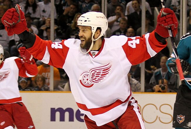 SAN JOSE, CA - MAY 08:  Todd Bertuzzi #44 of the Detroit Red Wings celebrates after Brian Rafalski scored in the second period past Evgeni Nabokov #20 of the San Jose Sharks in Game Five of the Western Conference Semifinals during the 2010 NHL Stanley Cup Playoffs at HP Pavilion on May 8, 2010 in San Jose, California.  (Photo by Jed Jacobsohn/Getty Images)