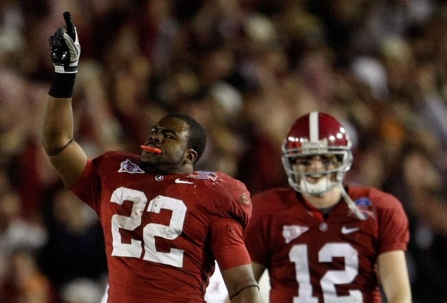 PASADENA, CA - JANUARY 07:  Running back Mark Ingram #22 of the Alabama Crimson Tide celebrates after winning the Citi BCS National Championship game over the Texas Longhorns at the Rose Bowl on January 7, 2010 in Pasadena, California. The Crimson Tide defeated the Longhorns 37-21.  (Photo by Jeff Gross/Getty Images)