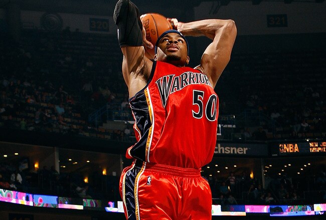 NEW ORLEANS - MARCH 08:  Corey Maggette #50 of the Golden State Warriors dunks the ball against the New Orleans Hornets at New Orleans Arena on March 8, 2010 in New Orleans, Louisiana.  The Hornets defeated the Warriors 135-131.  NOTE TO USER: User expressly acknowledges and agrees that, by downloading and/or using this Photograph, User is consenting to the terms and conditions of the Getty Images License Agreement.  (Photo by Chris Graythen/Getty Images)