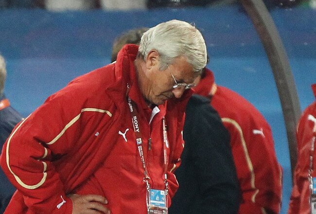 JOHANNESBURG, SOUTH AFRICA - JUNE 24:  Marcello Lippi head coach of Italy looks dejected during the 2010 FIFA World Cup South Africa Group F match between Slovakia and Italy at Ellis Park Stadium on June 24, 2010 in Johannesburg, South Africa.  (Photo by David Cannon/Getty Images)