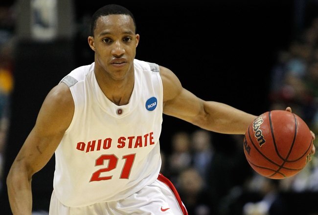 MILWAUKEE - MARCH 21:  Evan Turner #21 of the Ohio State Buckeyes moves the ball while taking on the Georgia Tech Yellow Jackets in the first half during the second round of the 2010 NCAA men's basketball tournament at the Bradley Center on March 21, 2010 in Milwaukee, Wisconsin.  (Photo by Jonathan Daniel/Getty Images)