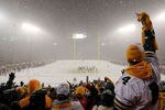 Lambeau_field_snow_crop_150x100