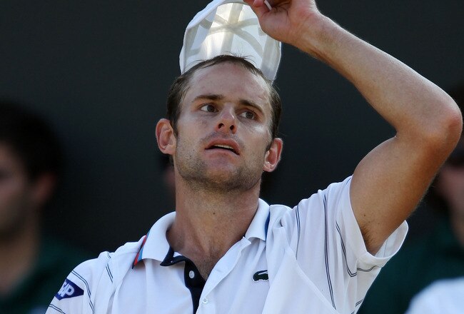 LONDON, ENGLAND - JUNE 28:  Andy Roddick of USA reacts during his  match against Yen-Hsun Lu of Taipei on Day Seven of the Wimbledon Lawn Tennis Championships at the All England Lawn Tennis and Croquet Club on June 28, 2010 in London, England.  (Photo by Clive Brunskill/Getty Images)