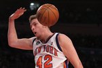 NEW YORK - FEBRUARY 20:  David Lee #42 of the New York Knicks dunks the ball against the Oklahoma City Thunder at Madison Square Garden on February 20, 2010 in New York, New York. NOTE TO USER: User expressly acknowledges and agrees that, by downloading and or using this photograph, User is consenting to the terms and conditions of the Getty Images License Agreement.  (Photo by Nick Laham/Getty Images)