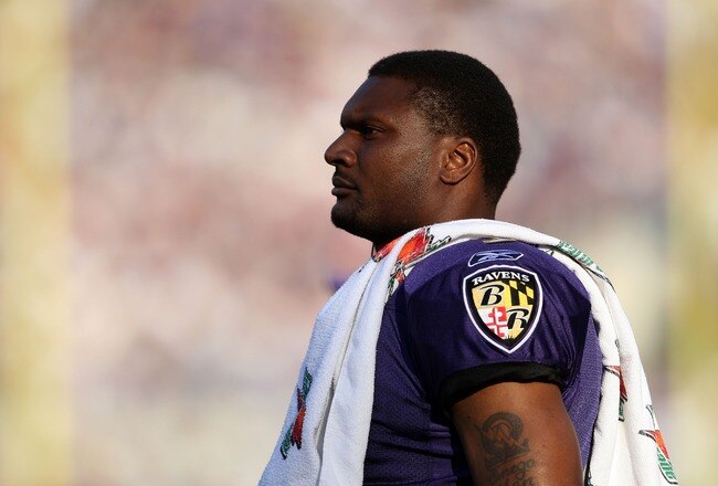 BALTIMORE - SEPTEMBER 16:  Quarterback Steve McNair #9 of the Baltimore Ravens watches from the sidelines during the first half of game against the New York Jets on September 16, 2007 at M&T Bank Stadium in Baltimore, Maryland.  (Photo by Jamie Squire/Getty Images)