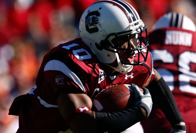 COLUMBIA, SC - NOVEMBER 28:  Brian Maddox #10 of the South Carolina Gamecocks runs upfield during the game against the Clemson Tigers at Williams-Brice Stadium on November 28, 2009 in Columbia, South Carolina.  (Photo by Scott Halleran/Getty Images)