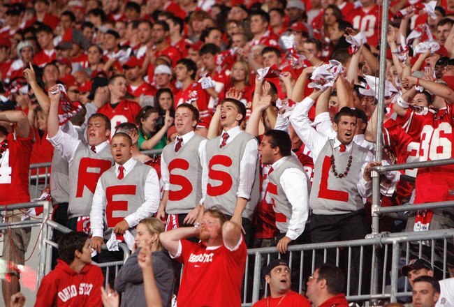 COLUMBUS, OH - SEPTEMBER 12:  Fans of the Ohio State Buckeyes cheers during the game against the Southern California Trojans on September 12, 2009 at Ohio Stadium in Columbus, Ohio. The Trojans defeated the Buckeyes 18-15. (Photo by Gregory Shamus/Getty Images)