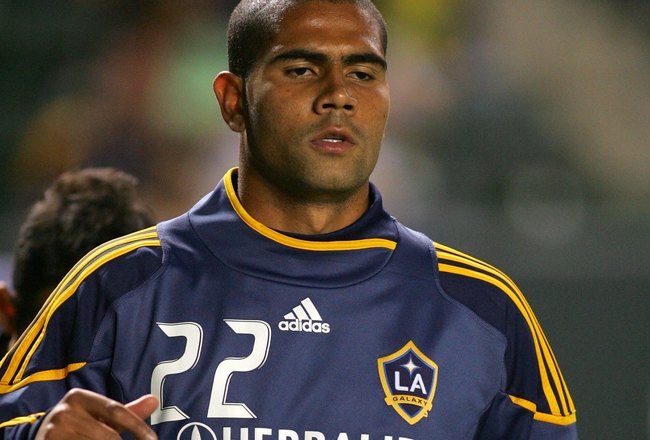 CARSON, CA - MARCH 27:  Leonardo #22 of the Los Angeles Galaxy warms up prior to their MLS match against the New England Revolution at the Home Depot Center on March 27, 2010 in Carson, California. The Galaxy defeated the Revolution 1-0. (Photo by Victor Decolongon/Getty Images)