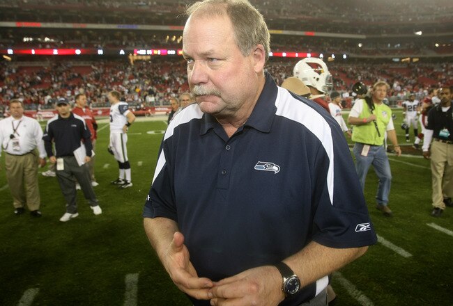 GLENDALE, AZ - DECEMBER 28:  Head coach Mike Holmgren of the Seattle Seahawks walks off the field after the game with the Arizona Cardinals on December 28, 2008 at University of Phoenix Stadium in Glendale, Arizona.  The Cardinals won 34-21.  (Photo by Stephen Dunn/Getty Images)