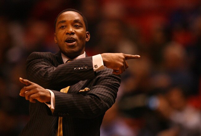 EAST RUTHERFORD, NJ - JANUARY 16:  Isiah Thomas, Head Coach of the New York Knicks directs the team against The New Jersey Nets during their game on January 16, 2008 at the Izod Arena in East Rutherford, New Jersey.  NOTE TO USER: User expressly acknowledges and agrees that, by downloading and/or using this Photograph, user is consenting to the terms and conditions of the Getty Images License Agreement.  (Photo by Al Bello/Getty Images)