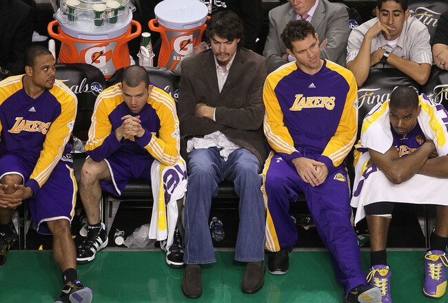 BOSTON - JUNE 10:  (L-R) Shannon Brown, Jordan Farmar, Adam Morrison, Luke Walton and Andrew Bynum of the Los Angeles Lakers look on dejected from the bench late in the fourth quarter against the Boston Celltics during Game Four of the 2010 NBA Finals on June 10, 2010 at TD Garden in Boston, Massachusetts. NOTE TO USER: User expressly acknowledges and agrees that, by downloading and/or using this Photograph, user is consenting to the terms and conditions of the Getty Images License Agreement.  (Photo by Jim Rogash/Getty Images)