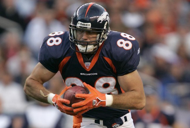 DENVER - OCTOBER 29:  Tight end Tony Scheffler #88 of the Denver Broncos carries the ball against the Indianapolis Colts during the game on October 29, 2006 at Invesco Field at Mile High in Denver, Colorado.  The Colts won 34-31.  (Photo by Brian Bahr/Getty Images)
