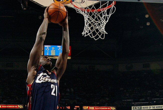 NEW ORLEANS - MARCH 24:  J.J. Hickson #21 of the Cleveland Cavaliers dunks the ball against the New Orleans Hornets at the New Orleans Arena on March 24, 2010 in New Orleans, Louisiana.  The Cavaliers defeated the Hornets 105-92.  NOTE TO USER: User expressly acknowledges and agrees that, by downloading and/or using this Photograph, User is consenting to the terms and conditions of the Getty Images License Agreement.  (Photo by Chris Graythen/Getty Images)