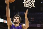 PHOENIX - OCTOBER 20:  Omri Casspi #18 of the Sacramento Kings lays up a shot against the Phoenix Suns during the NBA preseason game at US Airways Center on October 20, 2009 in Phoenix, Arizona. The Suns defeated the Kings 143-127.  NOTE TO USER: User expressly acknowledges and agrees that, by downloading and or using this photograph, User is consenting to the terms and conditions of the Getty Images License Agreement.  (Photo by Christian Petersen/Getty Images)