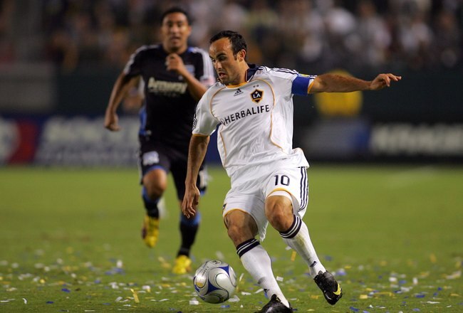 CARSON, CA - OCTOBER 24:  Landon Donovan #10 of the Los Angeles Galaxy paces the ball on the attack during the MLS match against the San Jose Earthquakes at The Home Depot Center on October 24, 2009 in Carson, California. The Galaxy defeated the Earthquakes 2-0.  (Photo by Victor Decolongon/Getty Images)