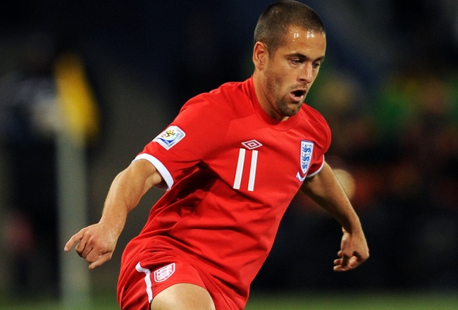 BLOEMFONTEIN, SOUTH AFRICA - JUNE 27:  Joe Cole of England with the ball during the 2010 FIFA World Cup South Africa Round of Sixteen match between Germany and England at Free State Stadium on June 27, 2010 in Bloemfontein, South Africa.  (Photo by Michael Regan/Getty Images)