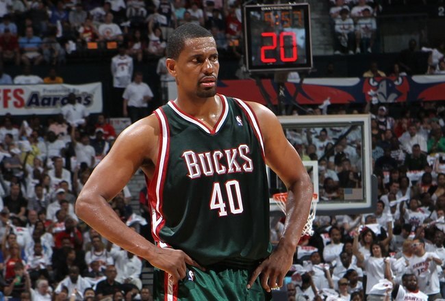 ATLANTA - MAY 2:  Forward Kurt Thomas #40 of the Milwaukee Bucks takes a break on the court during Game Seven of the Eastern Conference Quarterfinals between the Milwaukee Bucks and the Atlanta Hawks during the 2010 NBA Playoffs at Philips Arena on May 2, 2010 in Atlanta, Georgia. NOTE TO USER: User expressly acknowledges and agrees that, by downloading and/or using this photograph, user is consenting to the terms and conditions of the Getty Images License Agreement.  (Photo by Mike Zarrilli/Getty Images)