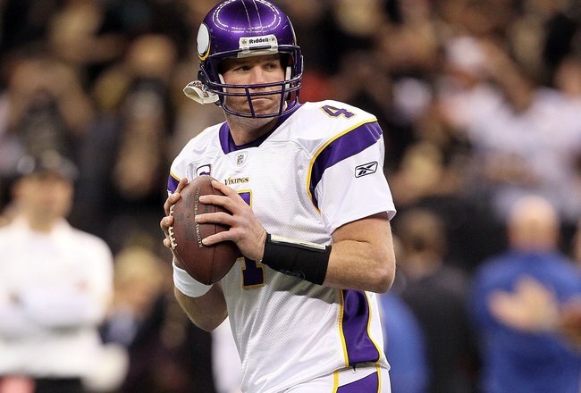 NEW ORLEANS - JANUARY 24:  Brett Favre #4 of the Minnesota Vikings warms up against the New Orleans Saints during the NFC Championship Game at the Louisiana Superdome on January 24, 2010 in New Orleans, Louisiana. The Saints won 31-28 in overtime.  (Photo by Jed Jacobsohn/Getty Images)