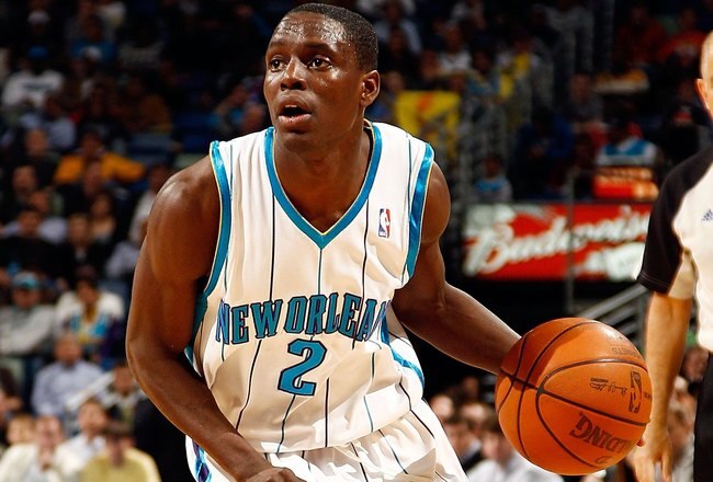 NEW ORLEANS - MARCH 22:  Darren Collison #2 of the New Orleans Hornets drives the ball during the game against the Dallas Mavericks at the New Orleans Arena on March 22, 2010 in New Orleans, Louisiana.  NOTE TO USER: User expressly acknowledges and agrees that, by downloading and/or using this Photograph, User is consenting to the terms and conditions of the Getty Images License Agreement.  (Photo by Chris Graythen/Getty Images)