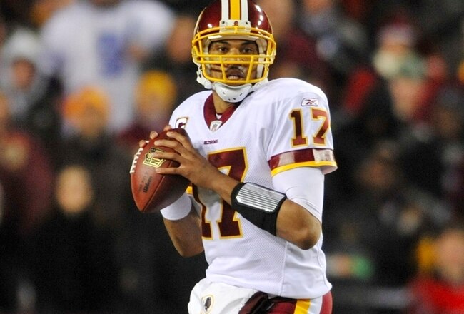 LANDOVER, MD - DECEMBER 21: Quarterback Jason Campbell #17 of the Washington Redskins drops back to pass against the Dallas Cowboys at FedEx Field on December 27, 2009 in Landover, Maryland. (Photo by Larry French/Getty Images)