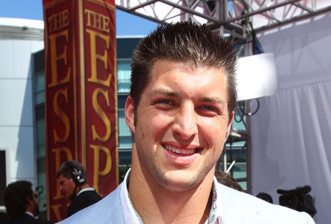 LOS ANGELES, CA - JULY 14:  NFL quarterback Tim Tebow arrives at the 2010 ESPY Awards at Nokia Theatre L.A. Live on July 14, 2010 in Los Angeles, California.  (Photo by Alexandra Wyman/Getty Images for ESPY)
