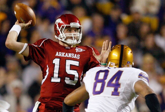 BATON ROUGE, LA - NOVEMBER 28:  Quarterback Ryan Mallett #15 of the Arkansa Razorbacks throws a pass over Rahim Alem #84 of the Louisiana State University Tigers at Tiger Stadium on November 28, 2009 in Baton Rouge, Louisiana.  (Photo by Chris Graythen/Getty Images)