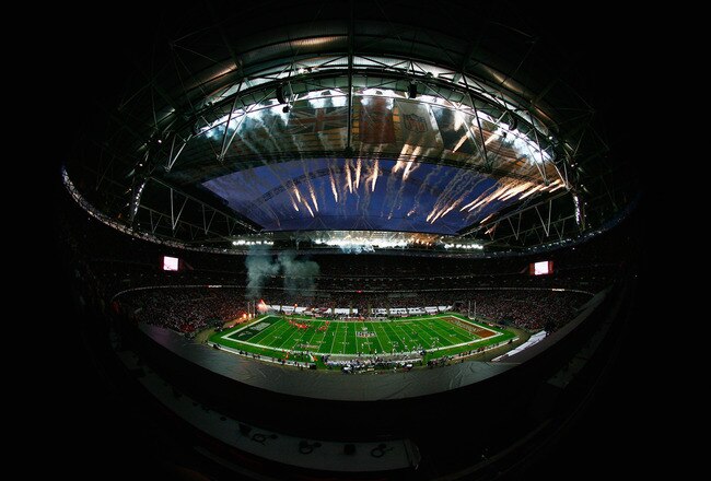 LONDON, ENGLAND - OCTOBER 25:  A general view during the NFL International Series match between New England Patriots and Tampa Bay Buccaneers at Wembley Stadium on October 25, 2009 in London, England. This is the third occasion where a regular season NFL match has been played in London.  (Photo by Pool/Getty Images)