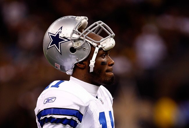 NEW ORLEANS - DECEMBER 19:  Roy Williams #11 of the Dallas Cowboys is seen on the field during the game against the New Orleans Saints at the Louisiana Superdome on December 19, 2009 in New Oleans, Louisiana.  (Photo by Scott Halleran/Getty Images)