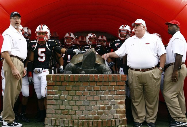 COLLEGE PARK, MD - NOVEMBER 11:  Head coach Ralph Friedgen of the Maryland Terrapins leads his team out of the locker room prior to the game against the Miami Hurricanes on November 11, 2006 at Byrd Stadium in College Park, Maryland.  (Photo by Jamie Squire/Getty Images)