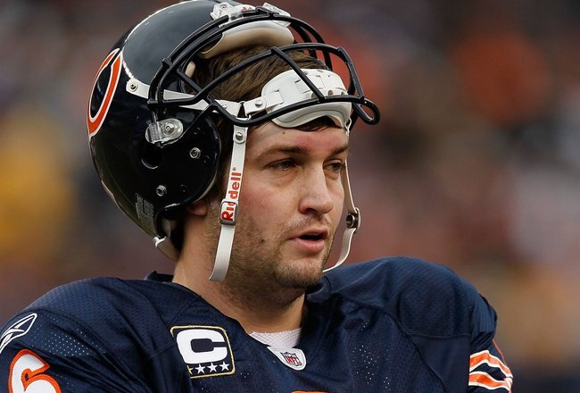 CHICAGO - DECEMBER 13: Jay Cutler #6 of the Chicago Bears waits during a time-out in a game against the Green Bay Packers at Soldier Field on December 13, 2009 in Chicago, Illinois. The Packers defeated the Bears 21-14. (Photo by Jonathan Daniel/Getty Images)