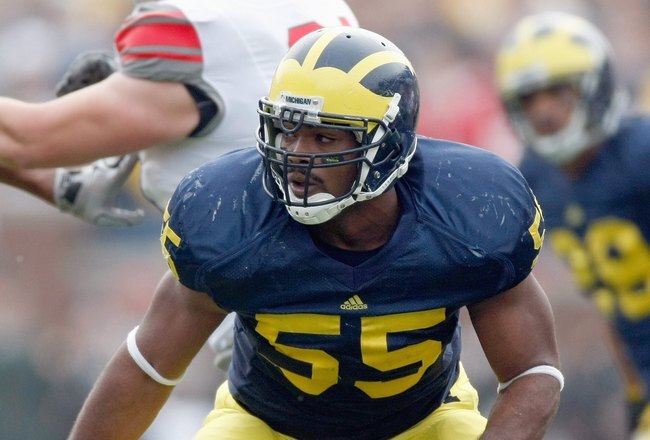 ANN ARBOR, MI - NOVEMBER 21:  Brandon Graham #55 of the Michigan Wolverines moves to blocks during the game against the Ohio State Buckeyes on November 21, 2009 at Michigan Stadium in Ann Arbor, Michigan. Ohio State won the game 21-10. (Photo by Gregory Shamus/Getty Images)