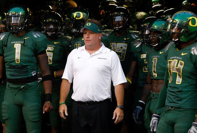 EUGENE, OR - SEPTEMBER 12:  Head Coach Chip Kelly of the Oregon Ducks waits to enter the field before the game against the Purdue Boilermakers  at Autzen Stadium on September 12, 2009 in Eugene, Oregon.  (Photo by Jonathan Ferrey/Getty Images)