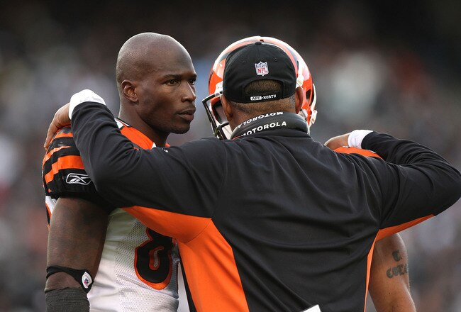 OAKLAND, CA - NOVEMBER 22:  Chad Ochocinco #85 of the Cincinnati Bengals talks with head coach Marvin Lewis against the Oakland Raiders during an NFL game at Oakland-Alameda County Coliseum on November 22, 2009 in Oakland, California.  (Photo by Jed Jacobsohn/Getty Images)